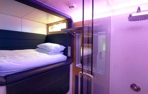 фото отеля Yotel Schiphol Hotel Amsterdam