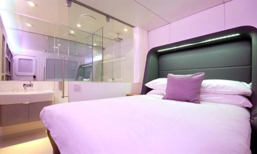 фото отеля Yotel Schiphol Hotel Amsterdam