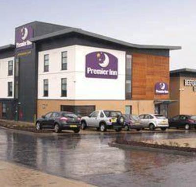 фото отеля Premier Inn Glasgow Newton Mearns