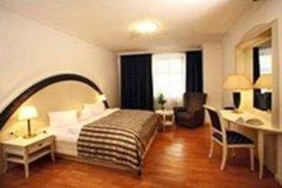 фото отеля BEST WESTERN PLUS Hotel Goldener Adler