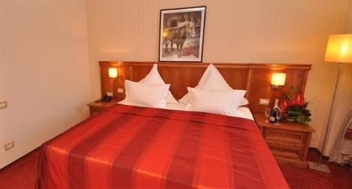 фото отеля Hotel EMD