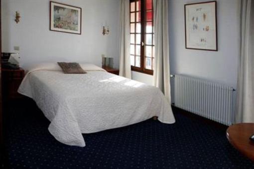 фото отеля Hotel Le Chantilly
