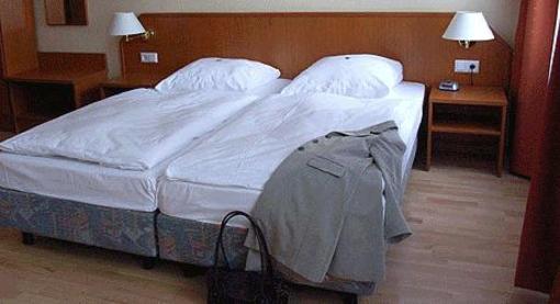 фото отеля Hotel Britzer Tor
