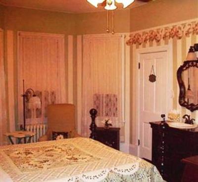 фото отеля Burgundy Lane Bed & Breakfast