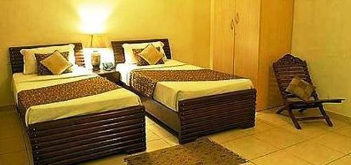 фото отеля Nakshatra - Chrompet Hotel
