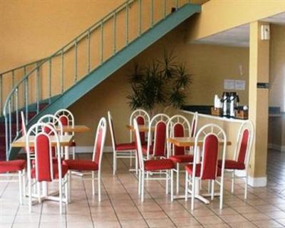 фото отеля Red Carpet Inn Hattiesburg