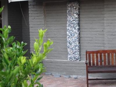 фото отеля Mzanzi Rock Guesthouse B&B