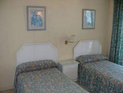 фото отеля Apartamentos Ronda III Fuengirola