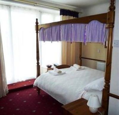 фото отеля Lulworth Cove Inn Wareham