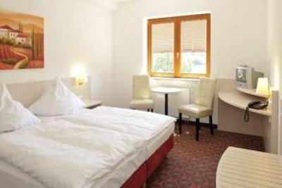 фото отеля Hotel Quickborn