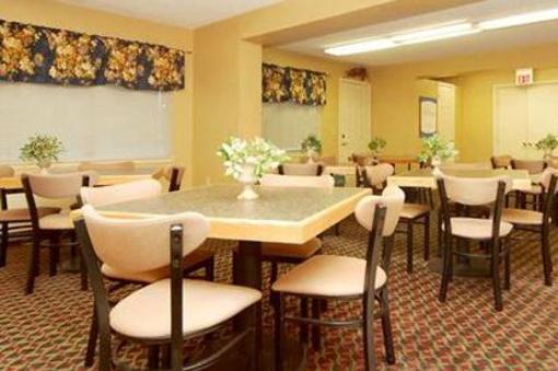 фото отеля Quality Inn Corinth