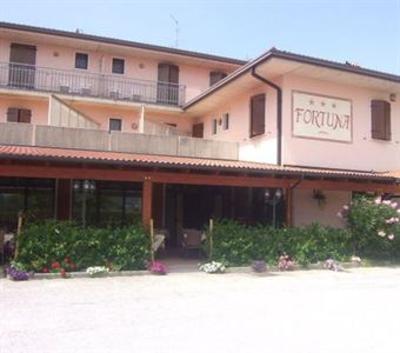 фото отеля Hotel Ristorante Fortuna