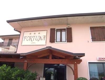 фото отеля Hotel Ristorante Fortuna