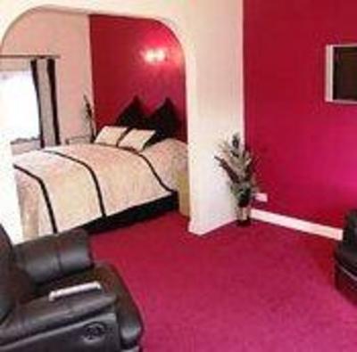 фото отеля The Whitcliffe Hotel Cleckheaton