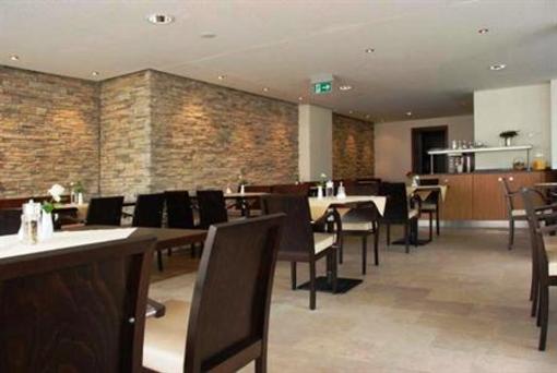 фото отеля Gruner Baum Hotel Krumbach