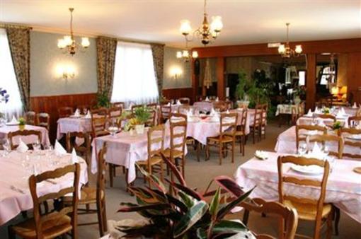 фото отеля Hotel Doubs Rivage Charette-Varennes