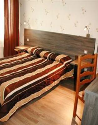 фото отеля Hotel Doubs Rivage Charette-Varennes