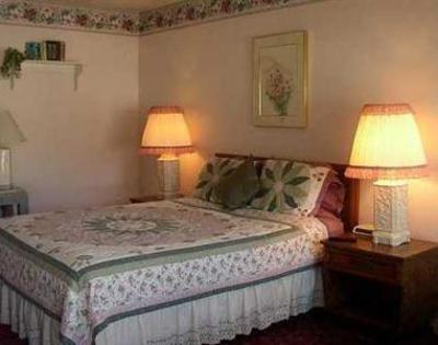 фото отеля Sweet Breeze Inn