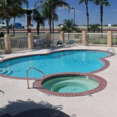 фото отеля Texas Inn & Suites