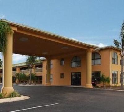 фото отеля Texas Inn & Suites