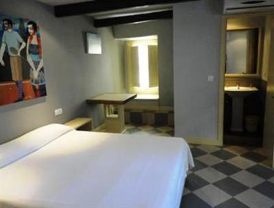 фото отеля Hostal La Aduana Ibiza