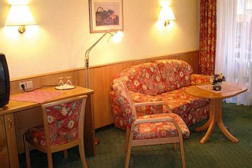 фото отеля Hotel Garni Cafe Rapple