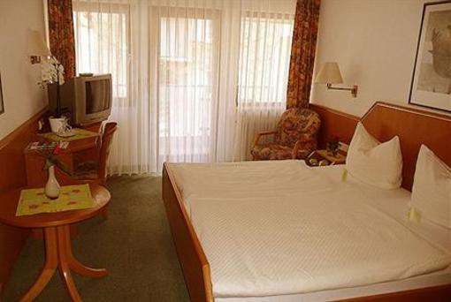 фото отеля Hotel Garni Cafe Rapple