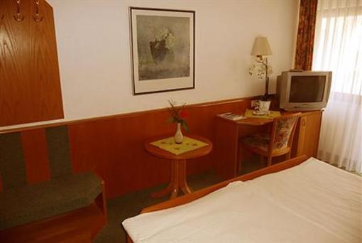фото отеля Hotel Garni Cafe Rapple