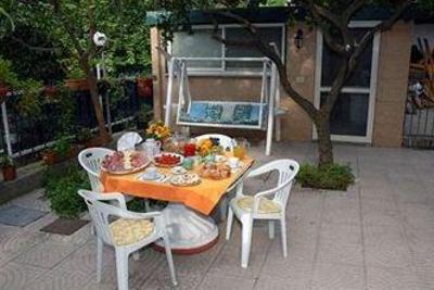 фото отеля Bed & Breakfast Villa Mena