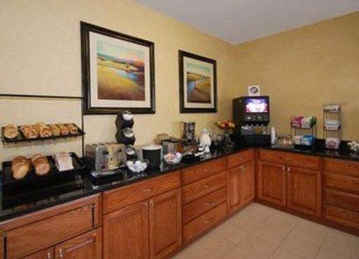 фото отеля Quality Inn Tomah