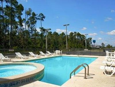 фото отеля Super 8 D'Iberville Biloxi Area