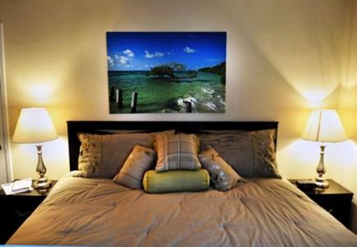 фото отеля Suite Dreams Inn
