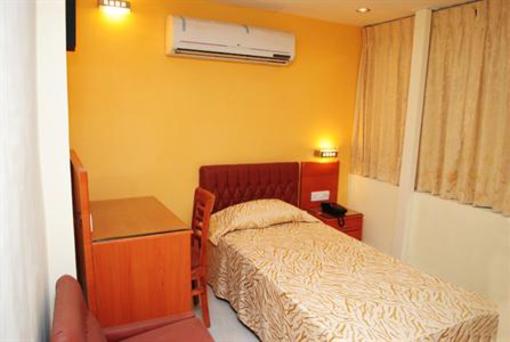фото отеля Flavours Inn