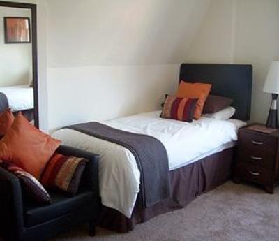 фото отеля No. 62 Largs B&B