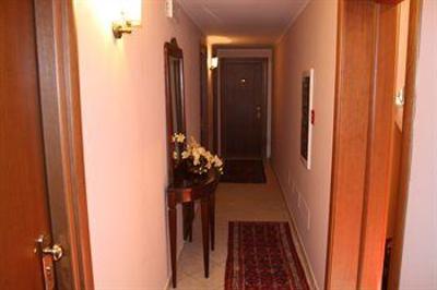 фото отеля Greta Hotel