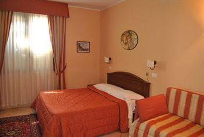 фото отеля Greta Hotel