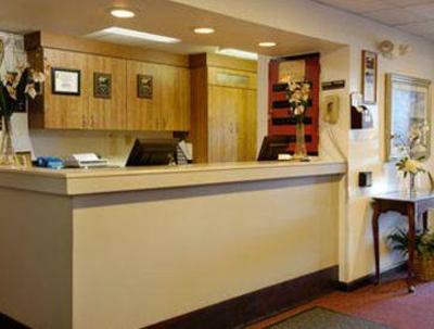 фото отеля Super 8 Motel Leominster
