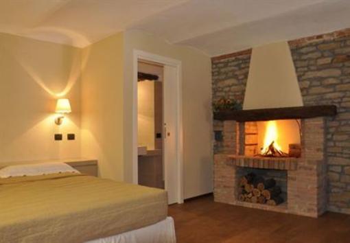 фото отеля I Tre Poggi Farm Holidays Canelli