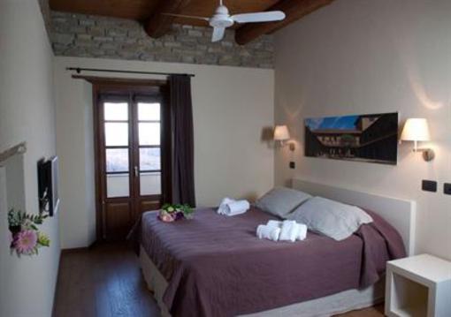 фото отеля I Tre Poggi Farm Holidays Canelli
