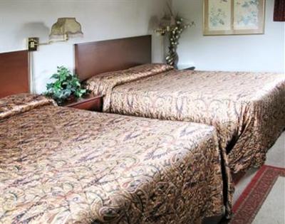 фото отеля Hudson Manor Inn & Suites