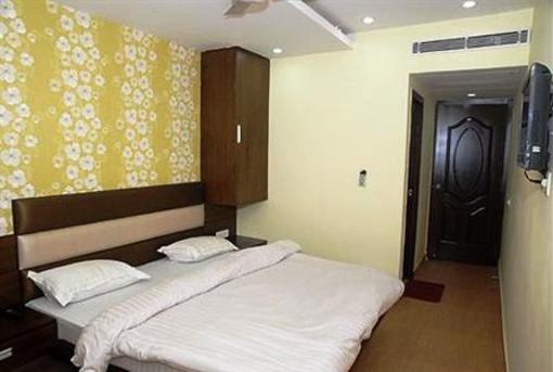фото отеля Hotel Crown Royale