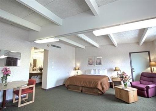 фото отеля Econo Lodge Manitowoc