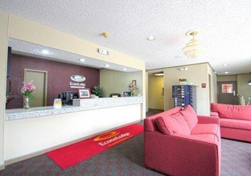 фото отеля Econo Lodge Manitowoc