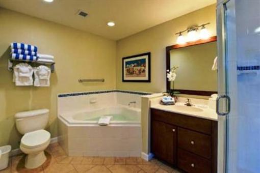фото отеля Wyndham Oceanside Pier Resort