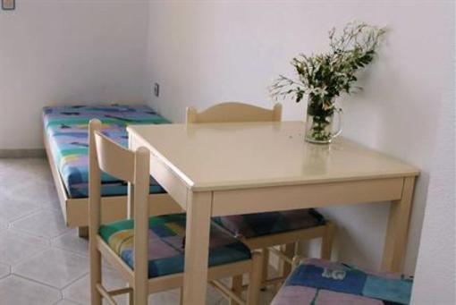 фото отеля Paras Beach Apartments