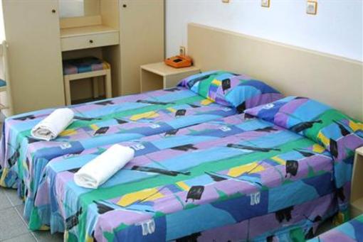 фото отеля Paras Beach Apartments