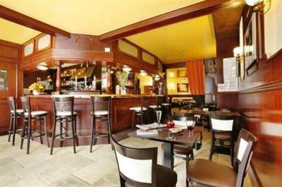 фото отеля Hotel du Chateau Pontivy