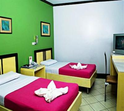 фото отеля Riverside Inn Iloilo City