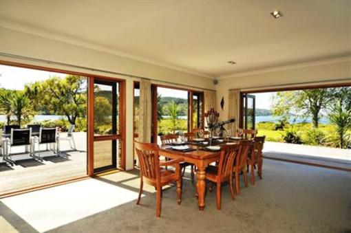 фото отеля Peninsula Waterfront Retreat