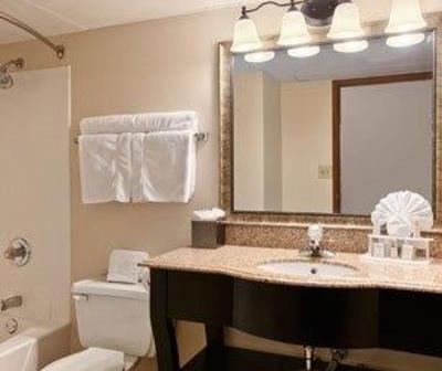 фото отеля Baymont Inn and Suites Lafayette